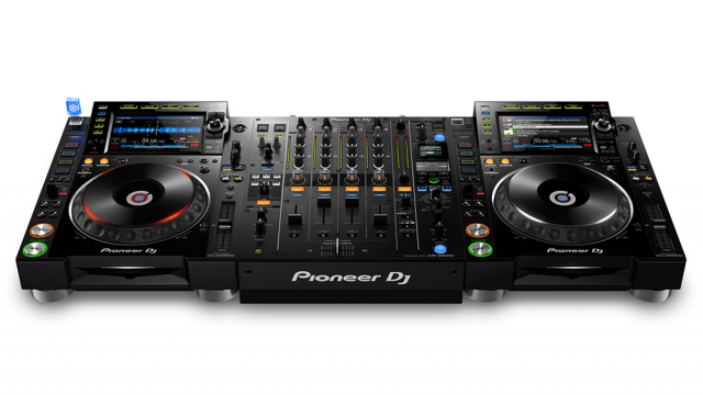 CDJ-2000NXS2_DJM-900NXS2_set